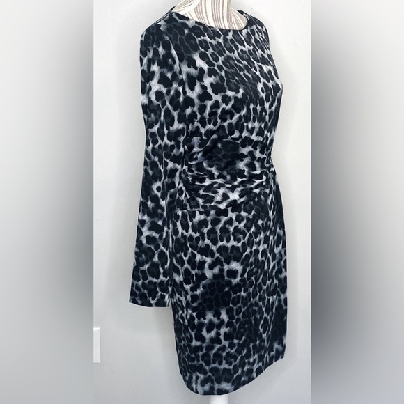 Carmen Marc Valvo Long Sleeve Ruched Bodycon Black Leopard Dress ZB1 - Picture 5 of 9